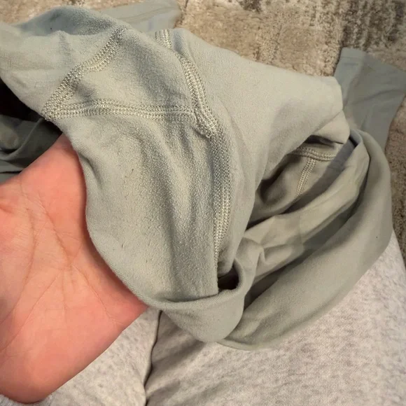 Aritzia TNA leggings, light sage green - Picture 3 of 3